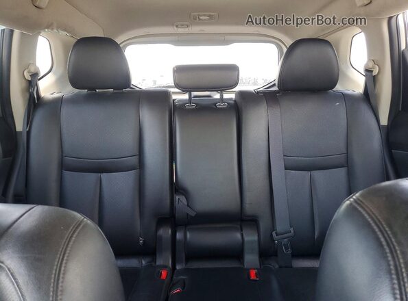 JN8AT2MT4HW390917 2017 NISSAN ROGUE Silver Հետևի նստատեղերի տեսք