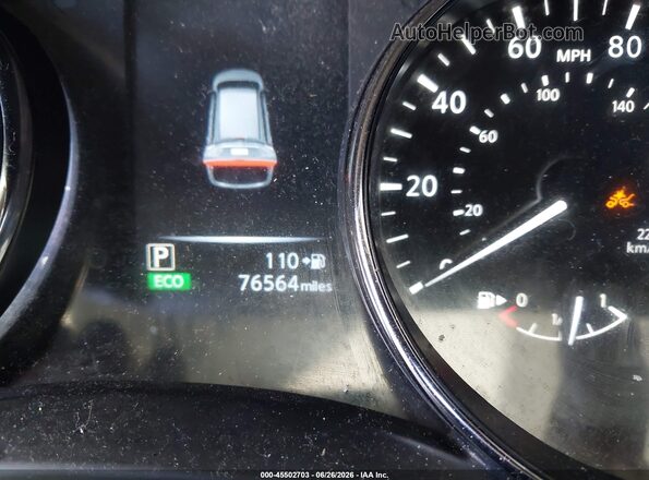 JN8AT2MT4HW398712 2017 NISSAN ROGUE Red 