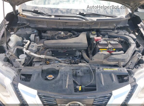 JN8AT2MT4HW400555 2017 NISSAN ROGUE Black Widok z tyłu