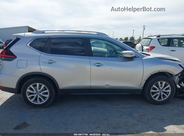 JN8AT2MT4JW454542 2018 NISSAN ROGUE Gray 360 interior view