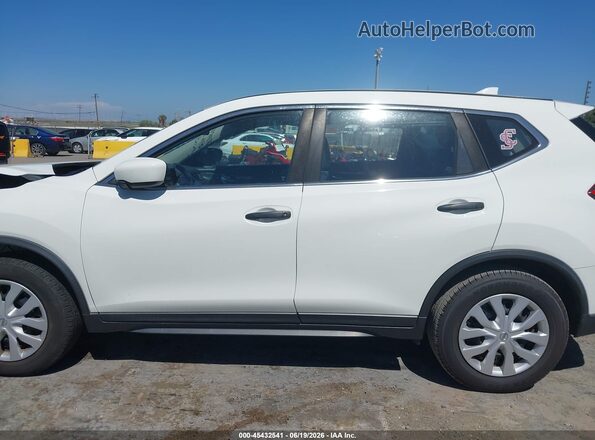 JN8AT2MT5HW136181 2017 NISSAN ROGUE White 