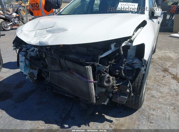 JN8AT2MT5HW136181 2017 NISSAN ROGUE White უკანა სალონის ხედი