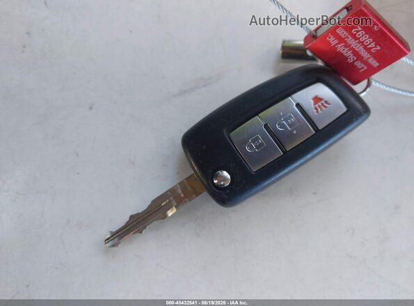 JN8AT2MT5HW136181 2017 NISSAN ROGUE White წინა პანელის ხედი