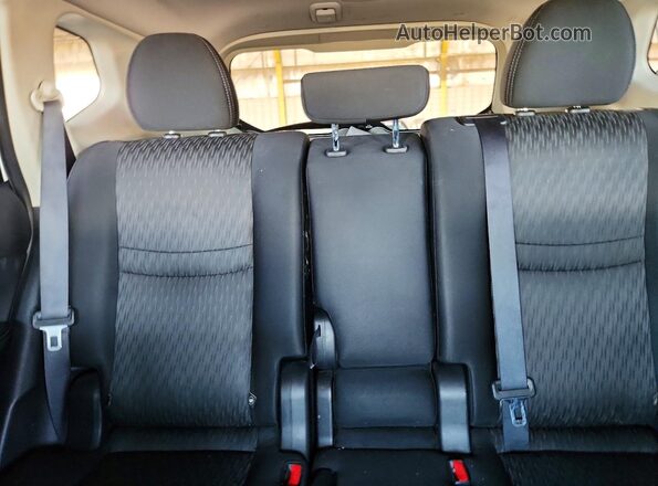 JN8AT2MT5HW152199 2017 NISSAN ROGUE Белый 