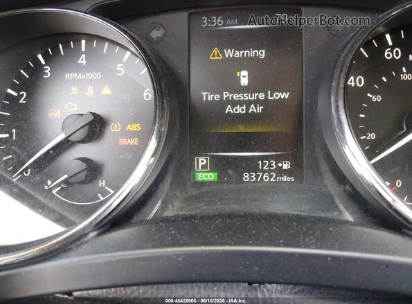 JN8AT2MT6HW138408 2017 NISSAN ROGUE White 