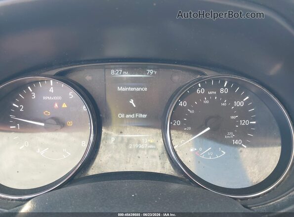 JN8AT2MT7HW135873 2017 NISSAN ROGUE White Vista de los asientos traseros