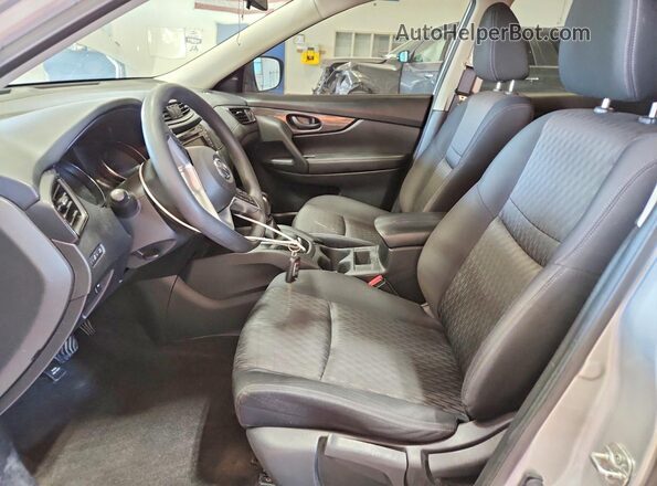 JN8AT2MT7LW038987 2020 NISSAN ROGUE Silver წინა სალონის ხედი