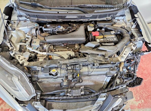 JN8AT2MT7LW038987 2020 NISSAN ROGUE Silver ძრავის განყოფილების ხედი