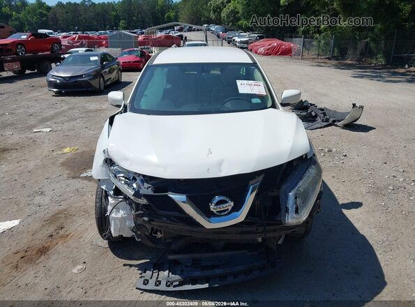 JN8AT2MT8GW018446 2016 NISSAN ROGUE White Rear interior view