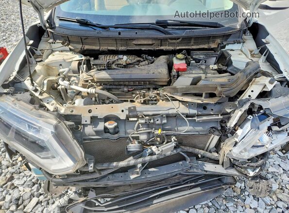 JN8AT2MT8JW487012 2018 NISSAN ROGUE White Vista del compartimento del motor