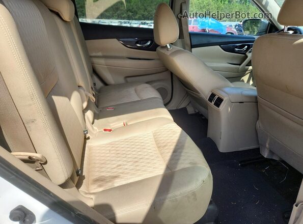 JN8AT2MT8JW487012 2018 NISSAN ROGUE White Vista interior trasera