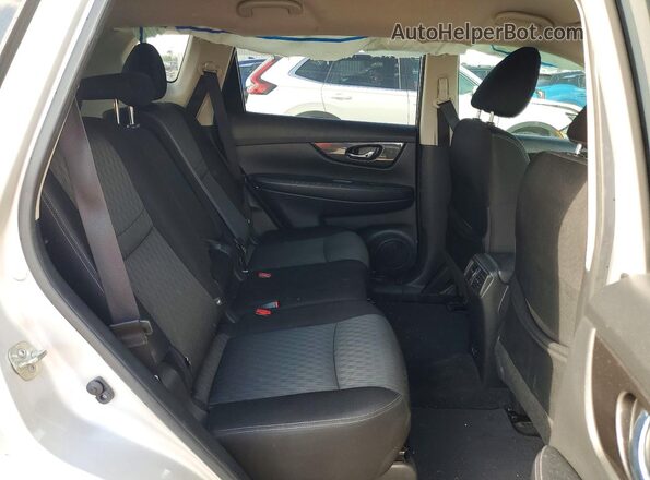 JN8AT2MT8LW011040 2020 NISSAN ROGUE Silver Rear interior view