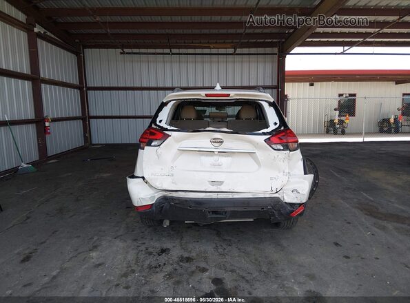 JN8AT2MT9HW151170 2017 NISSAN ROGUE White 