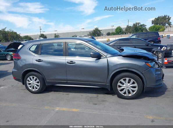 JN8AT2MT9JW459591 2018 NISSAN ROGUE Серый Вид задней части салона