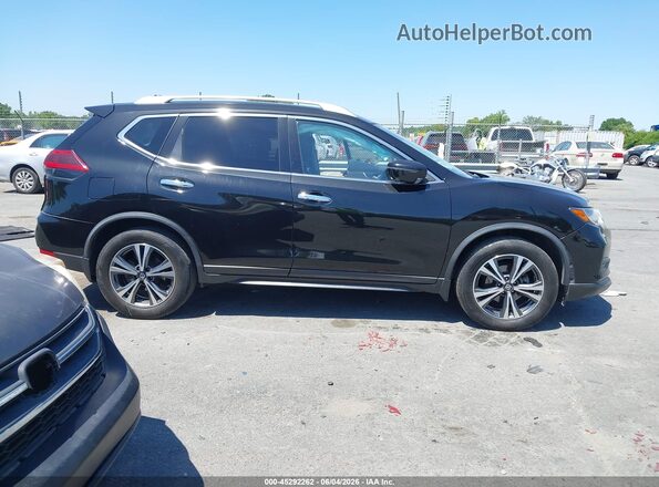 JN8AT2MTXKW254198 2019 NISSAN ROGUE Black Вид задньої частини салону
