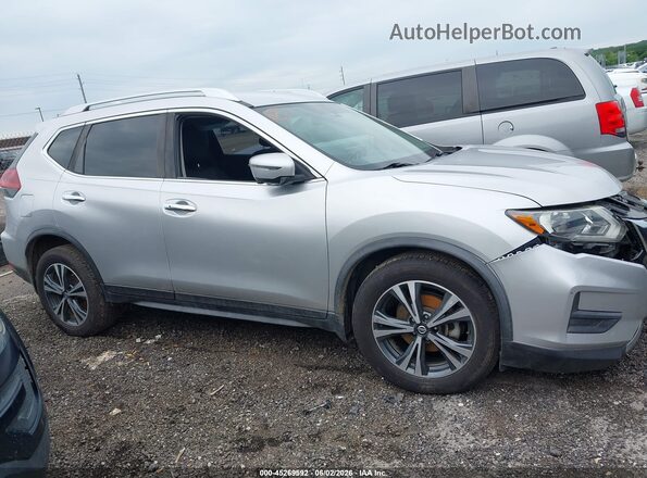 JN8AT2MTXKW268585 2019 NISSAN ROGUE Silver Vista del cuadro de instrumentos