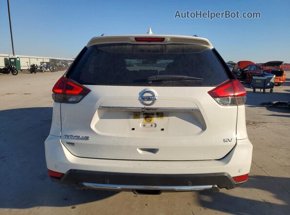 JN8AT2MTXLW011931 2020 NISSAN ROGUE Белый Вид сзади