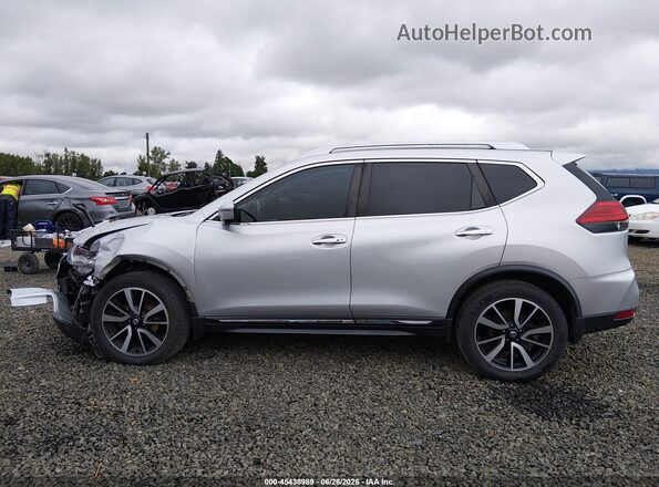 JN8AT2MV0HW019075 2017 NISSAN ROGUE Silver 