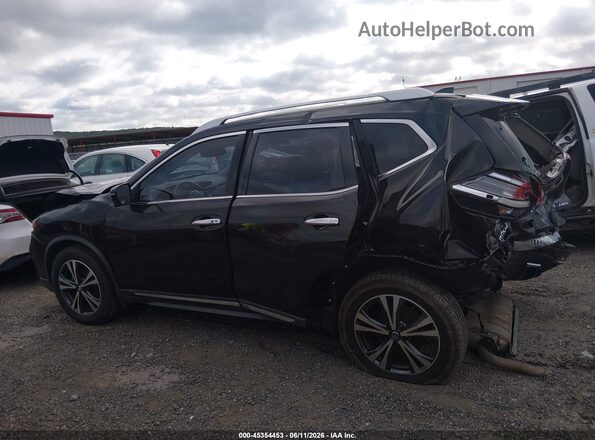 JN8AT2MV0HW250056 2017 NISSAN ROGUE Black Вид задньої частини салону