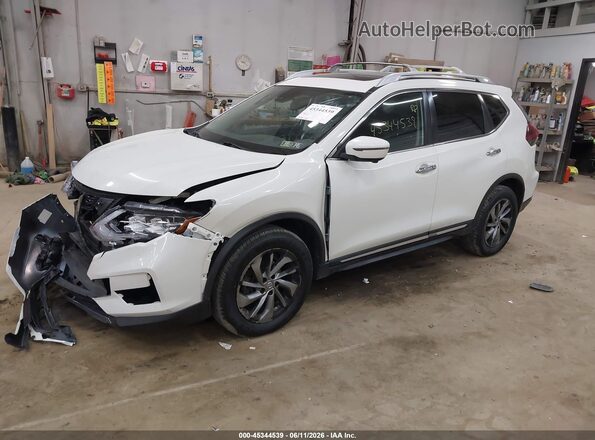 JN8AT2MV0JW306194 2018 NISSAN ROGUE White Передня ліва чверть