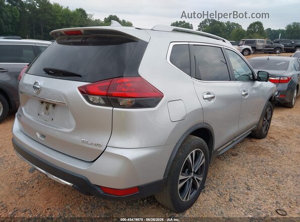 JN8AT2MV1JW305491 2018 NISSAN ROGUE Silver Задня права чверть