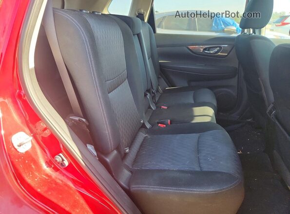 JN8AT2MV2HW001340 2017 NISSAN ROGUE Red Rear interior view