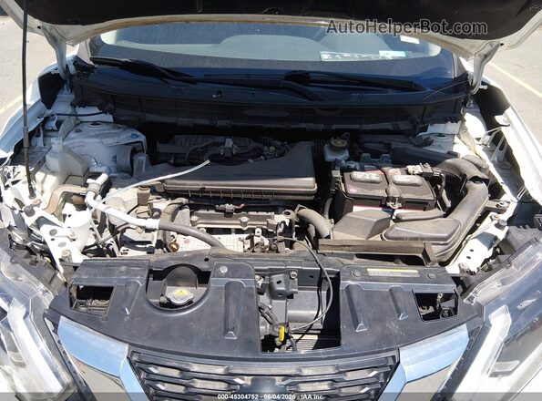JN8AT2MV2HW005565 2017 NISSAN ROGUE Белый Вид сзади
