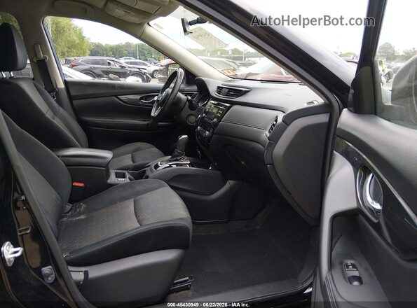 JN8AT2MV2HW020793 2017 NISSAN ROGUE Black Widok wnętrza z przodu