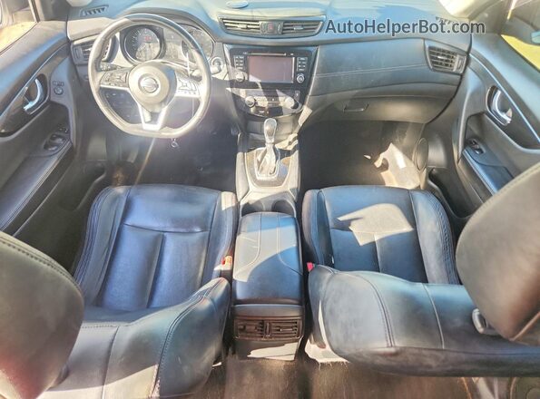 JN8AT2MV2HW023905 2017 NISSAN ROGUE White წინა პანელის ხედი