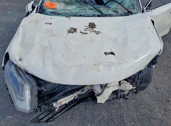 JN8AT2MV2HW254822 2017 NISSAN ROGUE White ძრავის განყოფილების ხედი