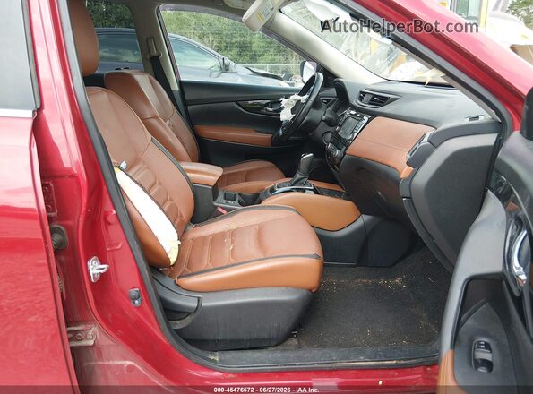JN8AT2MV2HW278912 2017 NISSAN ROGUE Red Вид салону спереду