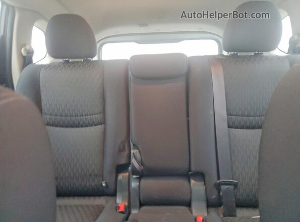 JN8AT2MV2JW303913 2018 NISSAN ROGUE Gray Rear seats view