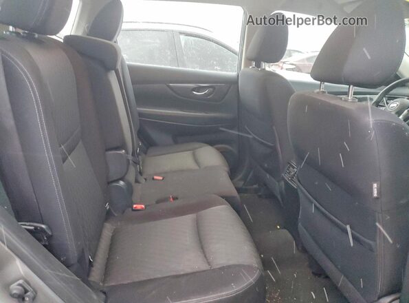JN8AT2MV2JW303913 2018 NISSAN ROGUE Gray Rear interior view