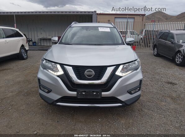 JN8AT2MV2JW308464 2018 NISSAN ROGUE Silver Vista del cuadro de instrumentos