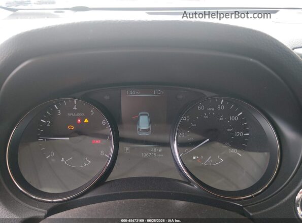JN8AT2MV3HW014663 2017 NISSAN ROGUE Silver Widok tylnych siedzeń