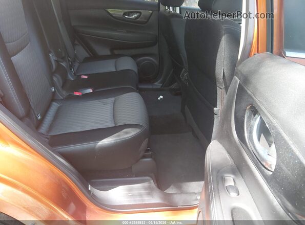 JN8AT2MV3HW256241 2017 NISSAN ROGUE Orange Widok naklejki z numerem VIN