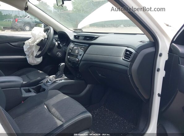 JN8AT2MV4HW013845 2017 NISSAN ROGUE White წინა სალონის ხედი