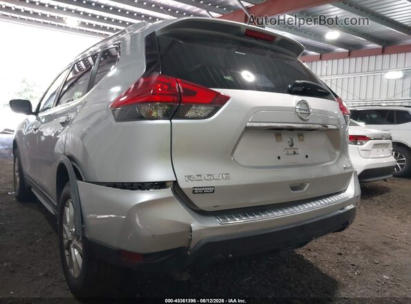 JN8AT2MV4HW016146 2017 NISSAN ROGUE Silver Widok z przodu