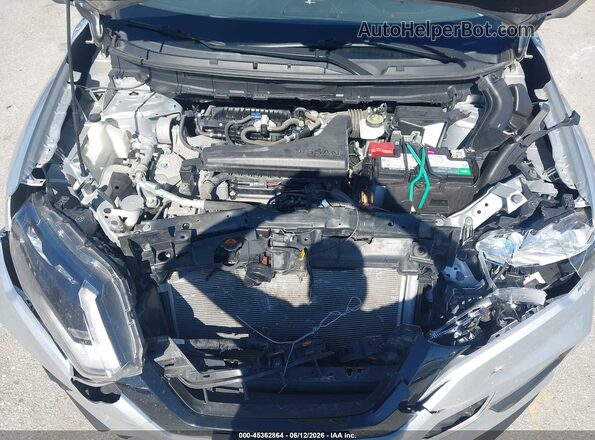 JN8AT2MV4JW322589 2018 NISSAN ROGUE Silver Vista trasera