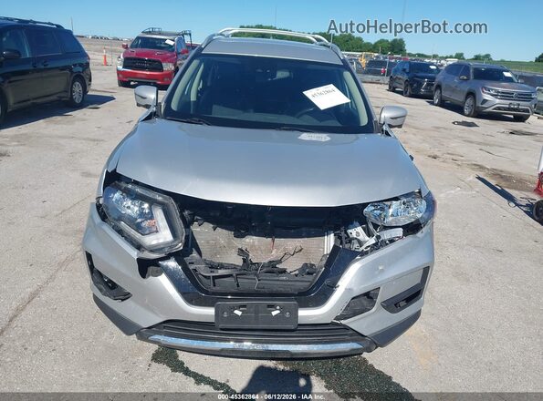 JN8AT2MV4JW322589 2018 NISSAN ROGUE Silver Vista frontal