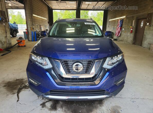 JN8AT2MV4JW349372 2018 NISSAN ROGUE Blue Front view