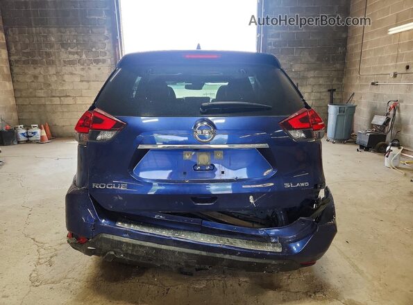 JN8AT2MV4JW349372 2018 NISSAN ROGUE Blue Rear view