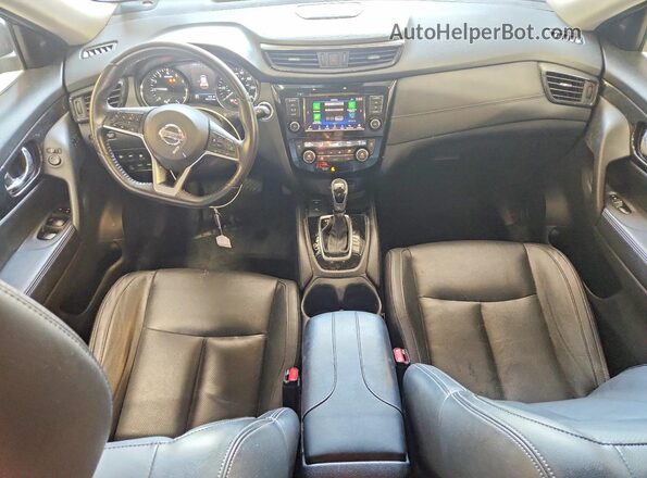 JN8AT2MV4JW349372 2018 NISSAN ROGUE Blue Dashboard view