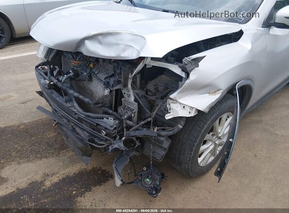 JN8AT2MV5JW302920 2018 NISSAN ROGUE Silver Widok z przodu