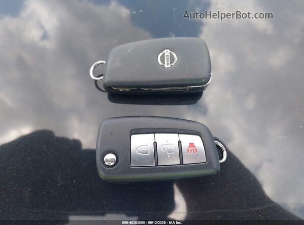 JN8AT2MV6HW279660 2017 NISSAN ROGUE Черный Вид панели приборов