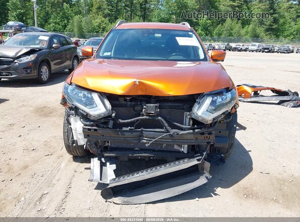 JN8AT2MV6KW370659 2019 NISSAN ROGUE Orange Widok wnętrza z tyłu