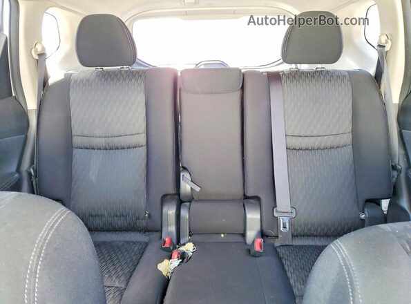 JN8AT2MV6LW109548 2020 NISSAN ROGUE White Rear seats view