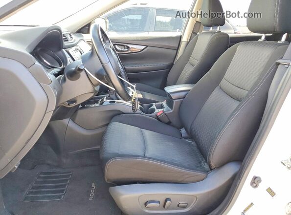 JN8AT2MV6LW109548 2020 NISSAN ROGUE White Front interior view