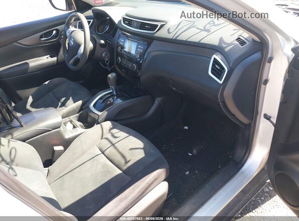 JN8AT2MV7GW139566 2016 NISSAN ROGUE Silver Widok wnętrza z przodu