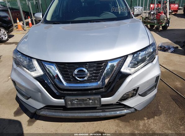JN8AT2MV7HW255402 2017 NISSAN ROGUE Silver Vista interior trasera